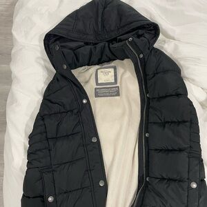 Abercrombie & Fitch Black Puffer Vest